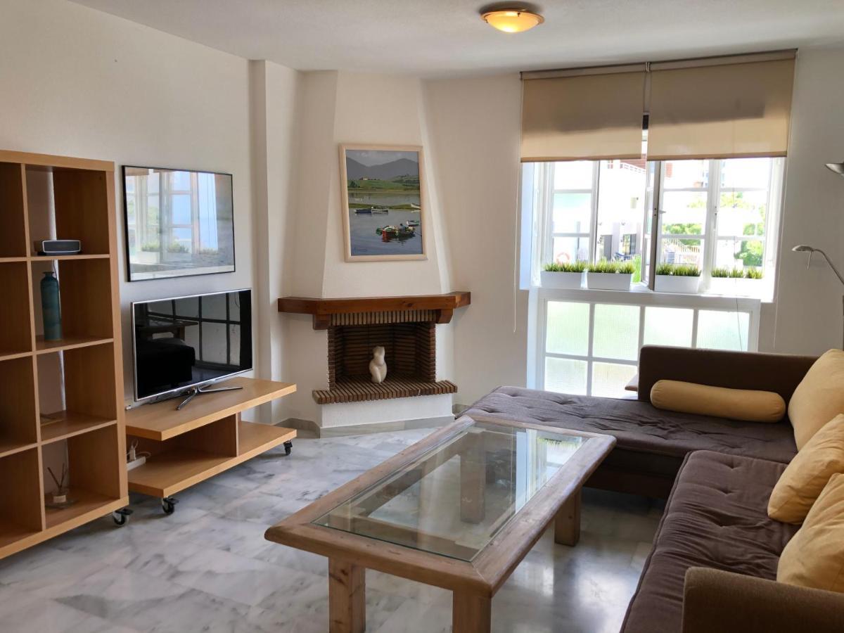El Cortijuelo. Magnificent Triplex Terraced House With Rooftop Of 18M2, Overlooking The Sea. Parking Torremolinos Buitenkant foto