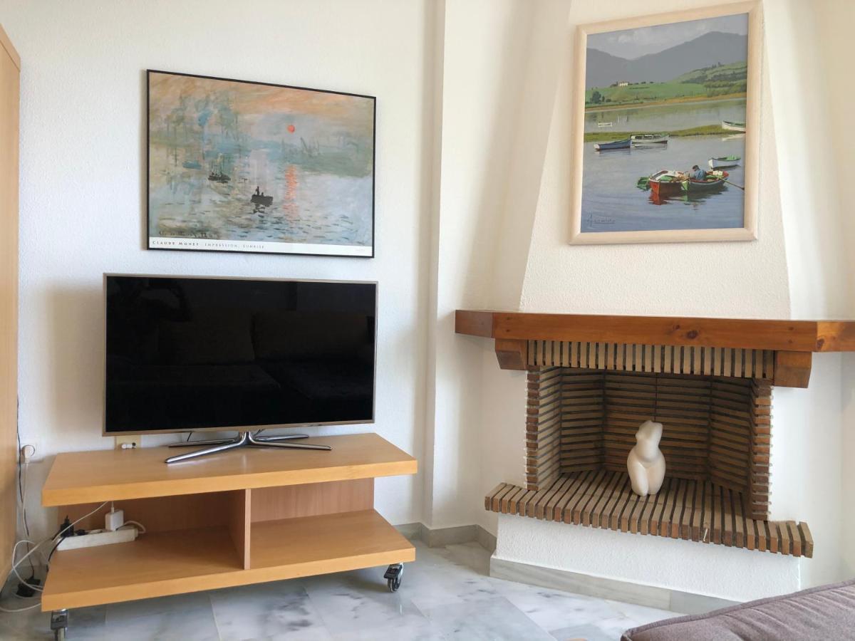 El Cortijuelo. Magnificent Triplex Terraced House With Rooftop Of 18M2, Overlooking The Sea. Parking Torremolinos Buitenkant foto